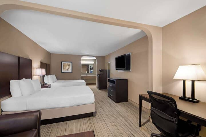 Room 14 of 24